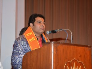 होली महोत्सव के विशिष्ट अतिथि श्री श्रीकांत शर्मा महामन्त्री एवं राष्ट्रीय प्रवक्ता भाजपा मंच से संबोधन करते हुए ! होली महोत्सव के विशिष्ट अतिथि श्री श्रीकांत शर्मा महामन्त्री एवं राष्ट्रीय प्रवक्ता भाजपा मंच से संबोधन करते हुए !