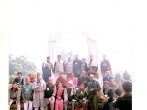 ब्रज कला केंद्र द्धारा आयोजित श्री ब्रज चौरासी कोस परिक्रमा 15 दिसम्बर 2009 से 25 दिसम्बर 2009 तक के अवसर का भक्तगणों का एक दृश्य ब्रज कला केंद्र द्धारा आयोजित श्री ब्रज चौरासी कोस परिक्रमा 15 दिसम्बर 2009 से 25 दिसम्बर 2009 तक के अवसर का भक्तगणों का एक दृश्य