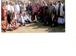 ब्रज कला केंद्र द्धारा आयोजित श्री ब्रज चौरासी कोस परिक्रमा 15 दिसम्बर 2009 से 25 दिसम्बर 2009 तक के अवसर का भक्तगणों का एक दृश्य ब्रज कला केंद्र द्धारा आयोजित श्री ब्रज चौरासी कोस परिक्रमा 15 दिसम्बर 2009 से 25 दिसम्बर 2009 तक के अवसर का भक्तगणों का एक दृश्य